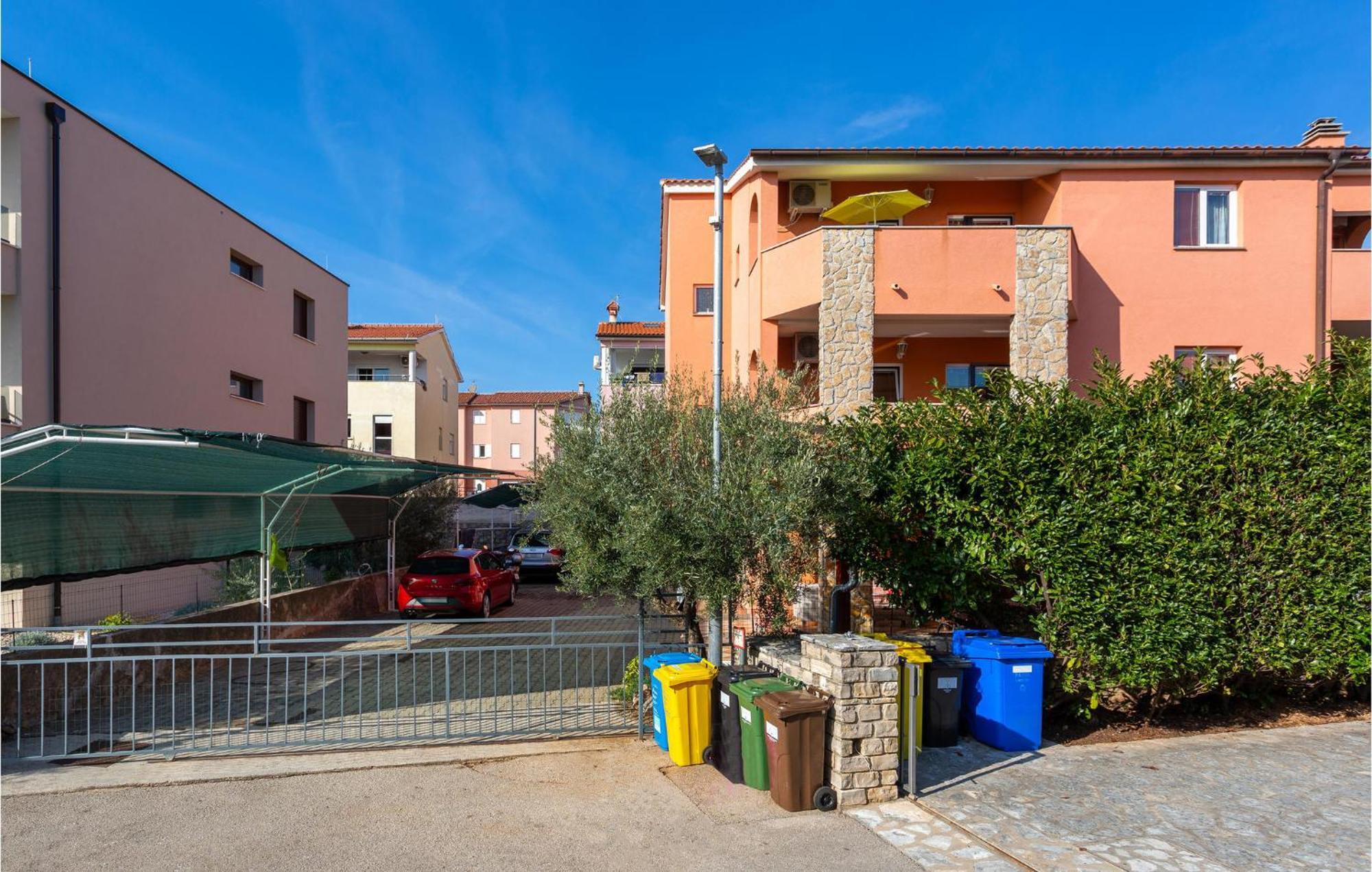 Beautiful Apartment In Krk With Kitchen Krk Town Exterior foto